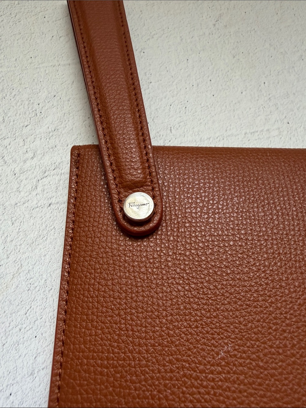 Salvatore Ferragamo Leather Envelope Clutch - Picture 7 of 17